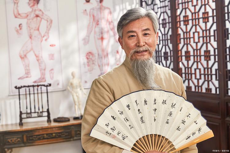 鹤发童颜开过什么生肖,鹤发童颜开过什么生肖动物